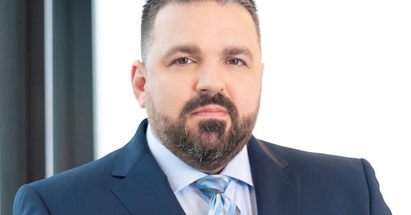 Bedőlt a kormányközeli cég, amely állami hiteleket közvetített vállalkozásoknak