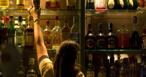 Nem fogy az alkohol a terveik szerint, költséget vág a Johnnie Walker és a Smirnoff gyártója