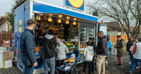 A Lidl utcahosszal vezeti a magyar kiskermezőnyt, a Penny már az Aldi előtt