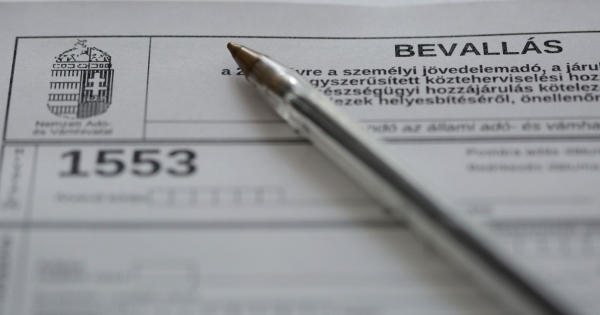 Szja-bevallás: fontos dologra figyelmeztet az adóhivatal