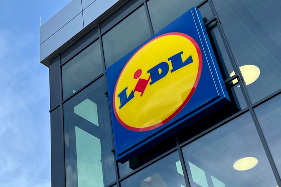 Drasztikusan megemelik az egyik budapesti Lidl parkolási díjait