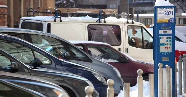 Retteghetnek a csalók: hozzányúl a kormány az egyik csodafegyveréhez