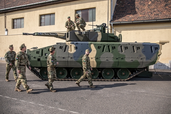 Magyarországon gyárthatnak olasz lőszert az itteni gyártású német, török harcjárművekhez