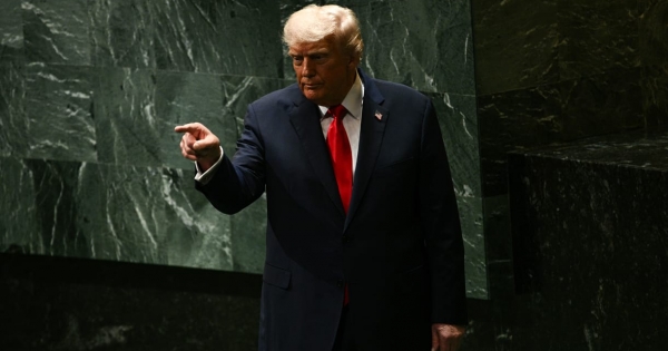 100 százalékos importvámot vet ki Trump a gyógyszerekre – mi lesz a Richterrel?