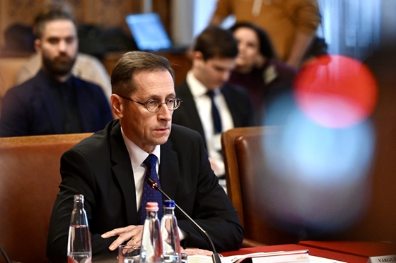 Varga Mihály: Nem a reptér megvásárlására kell az MVM osztaléka