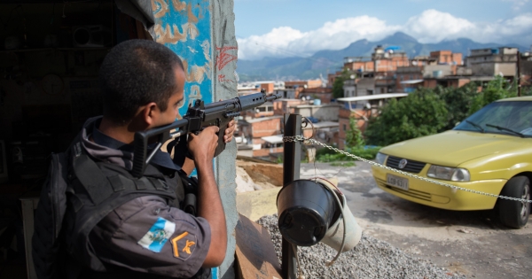 Rióban a turistákkal fizettetnék meg a bűnözést