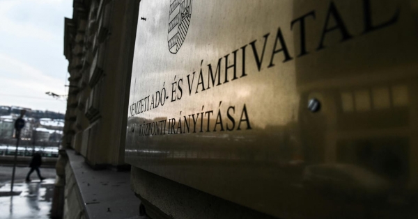 62 ezer adózót figyelmeztet a NAV: komoly bírság jöhet, amiért kicsúsztak egy fontos határidőből