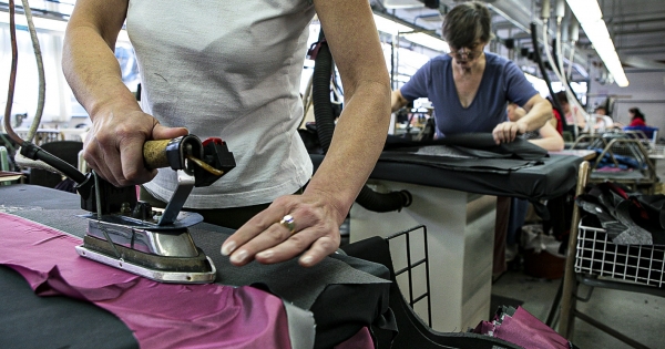 Díjazás munkavégzés nélkül – ezekre ügyeljen!