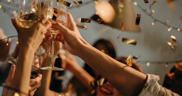 Amikor a céges karácsonyi buli elfajul: ki, mikor, miért felelős?