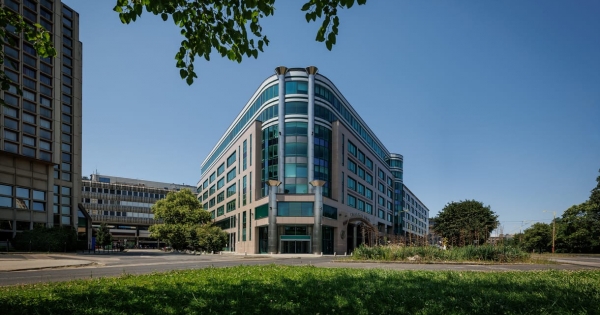 Kicsit felkapaszkodtak a pincéből a NER kedvencei a tőzsdén