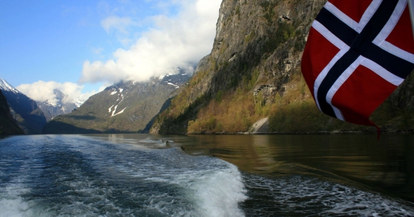 A norvég kormány ellenáll az olajlobbinak