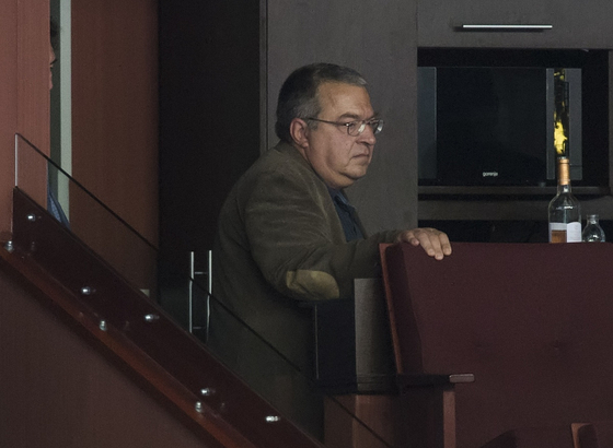 Veszprémben fotózták le Simicska Lajost