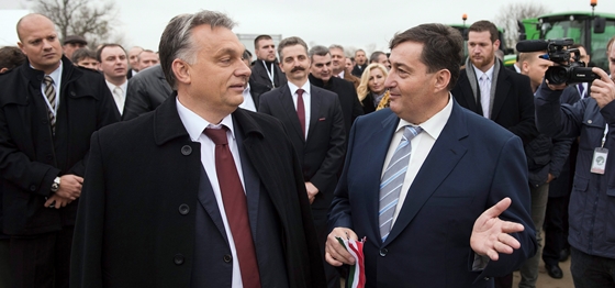 ÁSZ-jelentés: A KKM szabálytalanul osztogatott uniós pénzeket, a programból Mészáros Lőrinc is nyert