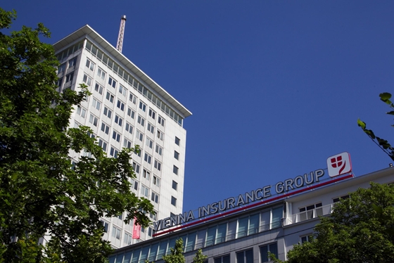 Tízmillióra büntette az Union Biztosítót az MNB