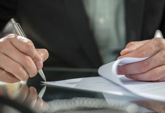 Tovább könnyíti a külföldiek cégalapítását a kormány