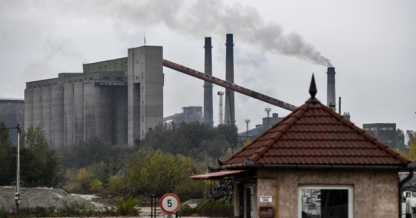 Egy kormányhatározat hiánya miatt maradhatott bér nélkül 200 munkás a Dunai Vasműben