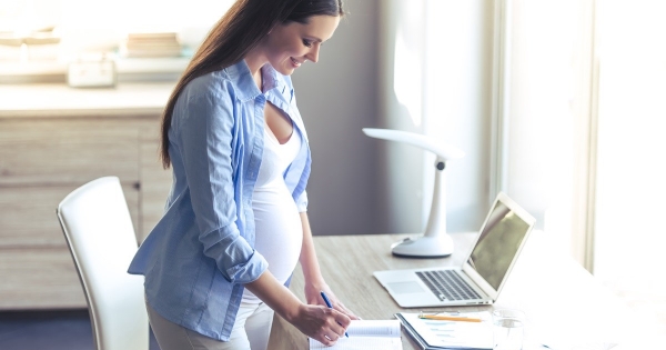 Munkaerő-kölcsönzés: milyen jogai vannak a kikölcsönzött kismamának?