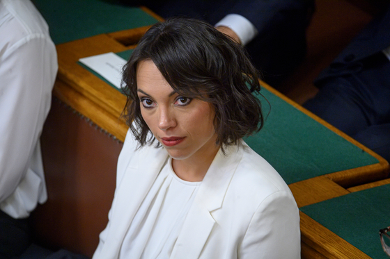 Nehezen áll saját lábra, harmadik évében is veszteséges lett Orbán Ráhel bababoltja