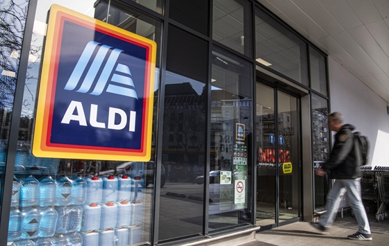 Újra fizetést emel az Aldi, egy kezdő dolgozó 430 ezret fog keresni