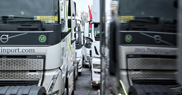 A fuvarozók kiakadtak a Magyar-kormányra a dízeltámogatás miatt