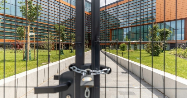 Eddig 4000 milliárddal rövidítette meg a kormány a NER óriáscégeit