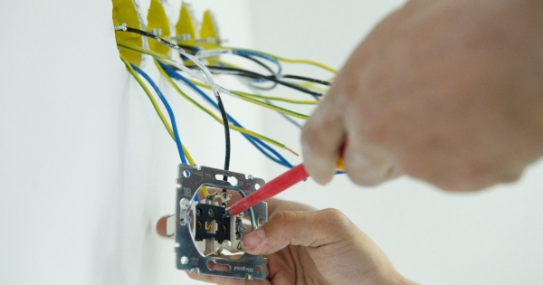 Engedély, bejelentés jelentősége fordított adózású építési-szerelési munkánál