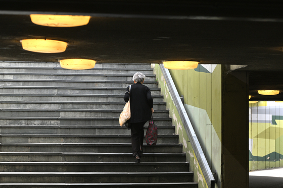 Akkorát ütött a kormány a nyugdíjpénztárakon, hogy még most is alig tesznek félre időskorukra a magyarok