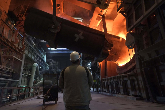 Kihúzná a bajból a berlini kormány a legnagyobb német acélvállalatot