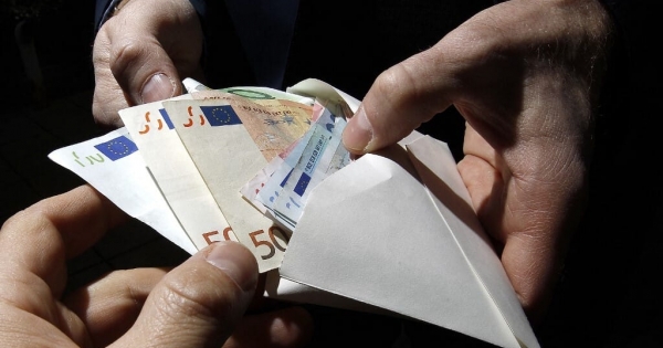 Nem aprózták el: 600 millió forinttal árazta túl a gépeket egy pályázatban egy cég