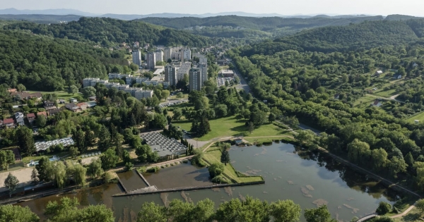 Havi 110 ezer forintért bérel az önkormányzattól egy 5630 négyzetméteres területet a fideszes politikus cége