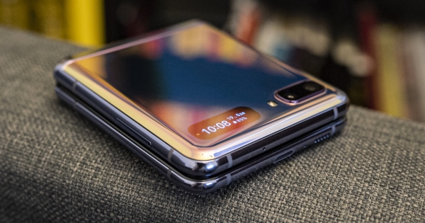 Telefon juttatása a dolgozónak és gyermekének – 2020-as szabályok