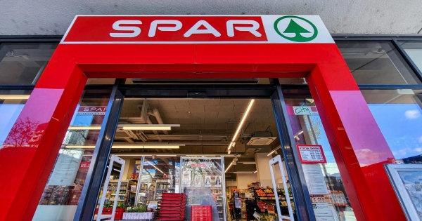 Az árrésstop miatt bezár egy SPAR-üzlet, a fideszes képviselő egyszemélyes bojkottot hirdetett