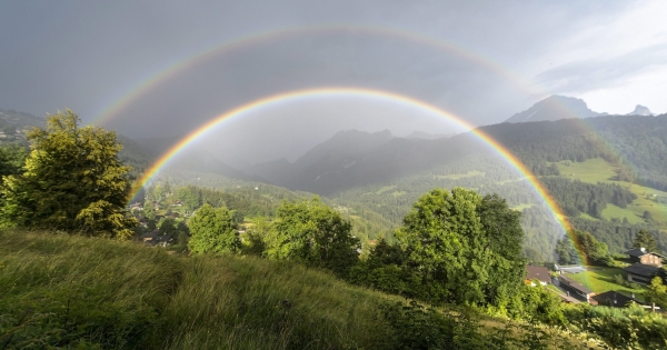 Katás 24 milliós bevételig? Egyéni vállalkozó és bt.-kültag egyszerre