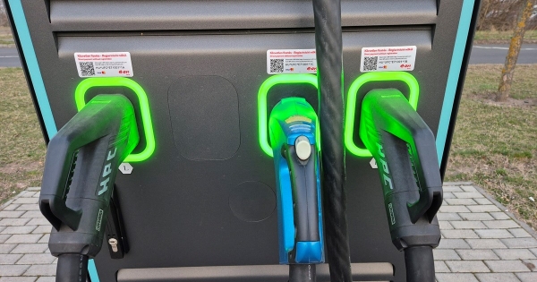 Péntektől tovább emelkednek az üzemanyagárak