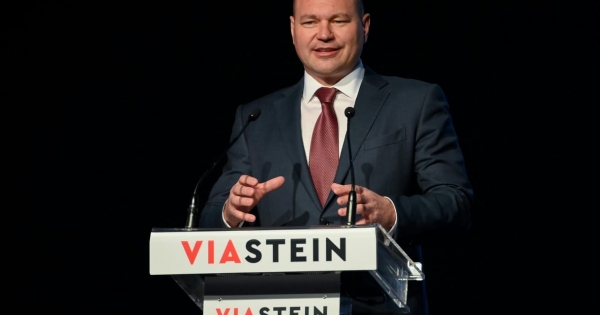 Szavazzanak a Fideszre! – szólította fel az állami milliárdokkal kitömött Bayer Construct tulaja a dolgozóit