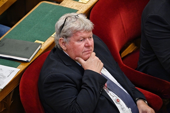 Süli exminiszter családi cége ügyében kutakodik a korrupcióellenes hatóság