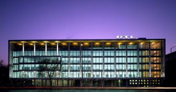 A magyar kormány megint rá akar tenyerelni az RTL-re?