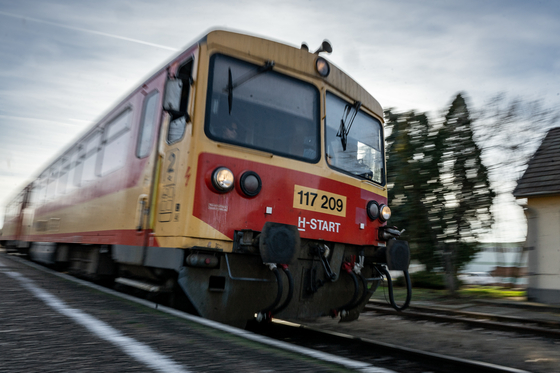 Így változik a buszok, a vonatok és a HÉV-ek menetrendje május 1-jén