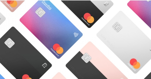 Paypal, Revolut, Wise: le kell-e jelenteni a digitális pénzügyi szolgáltatóknál vezetett céges számlát a NAV-hoz?