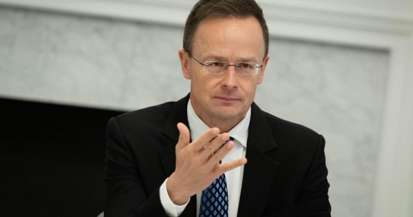 Elárulta Szijjártó Péter, melyik nyugati céggel ír alá földgázvásárlási szerződést