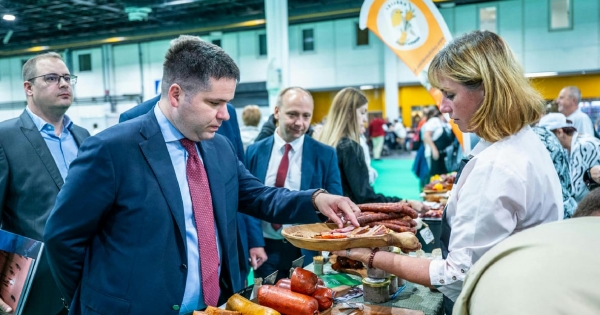 Nobilis Márton szürke eminenciásként sejlik fel az Agrárminisztériumból kisíbolt milliárdok mögött