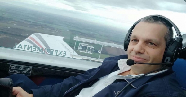 Orbán Viktor fegyverkereskedő öccse nevére vett egy céget, rögtön veszteséges is lett