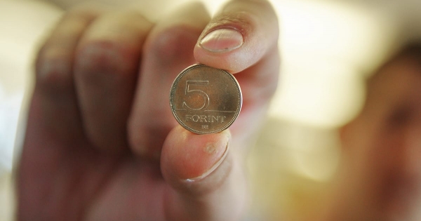 342 millió húszezres bankjegy és 3700 tonnányi ötforintos van az országban – itt a magyar készpénzhasználat friss számai