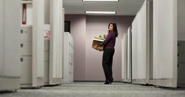 Szorítanak a cégek a nadrágszíjon: piti ügyek miatt is kirúgás jöhet