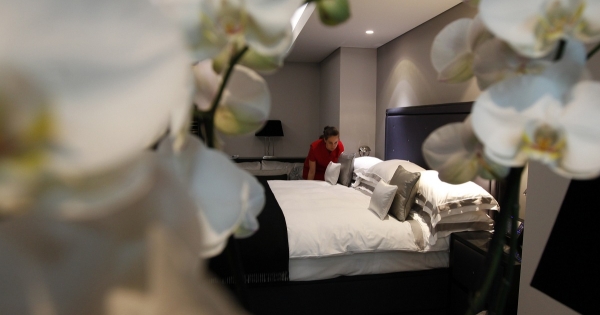 Változott a kereskedelmi szálláshely-szolgáltatás áfája: a törvény átmeneti rendelkezései (1. rész)