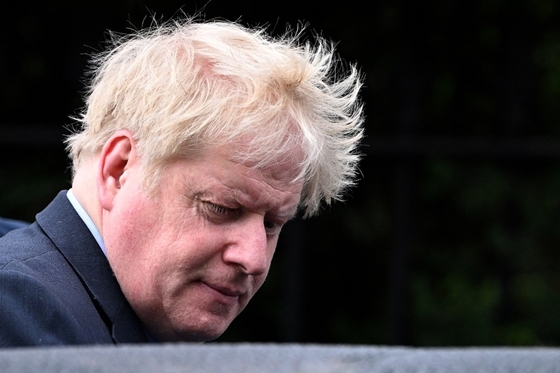 Alig mondott le Boris Johnson, már fogyasztószerekről ír cikket, és a kormány szerint ez nincs rendben