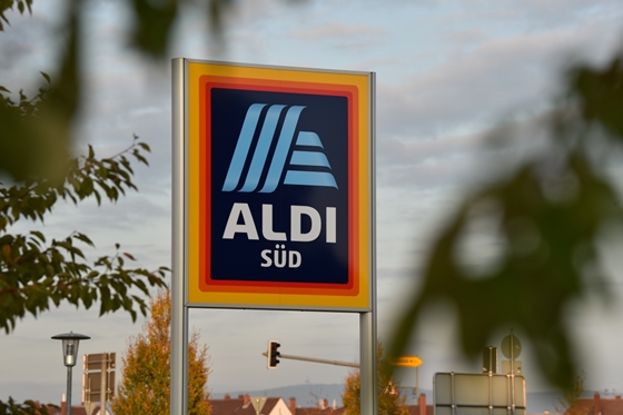 95 millióra büntették az Aldit, amiért minden alkoholt vásárlótól személyit kértek