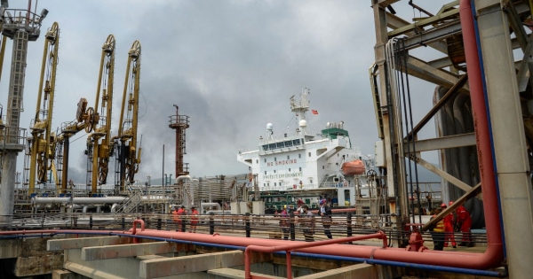 Tovább nőtt az olaj ára, miután karnyújtásnyira került a Hormuzi-szoros blokádja