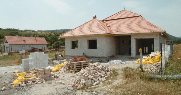 Új építésű családi ház kerítése: 5 vagy 27 százalék áfa
