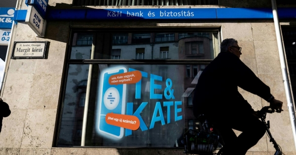 Jól megy itthon a belga nagybanknak, de nem felhőtlen az öröm